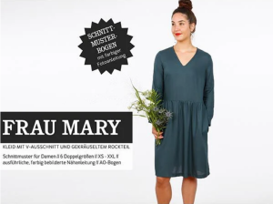 Nähpaket Viskose Kleid Frau Mary Blumen Dunkelblau