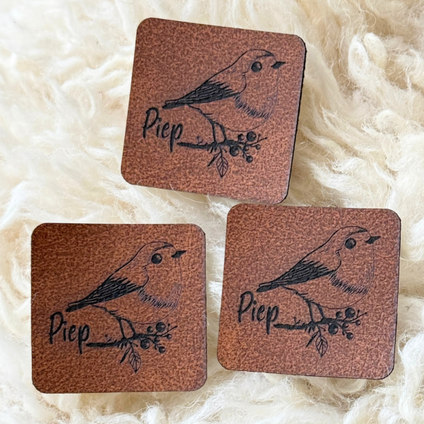 Label Aufnäher Kunstleder Rotkehlchen Piep