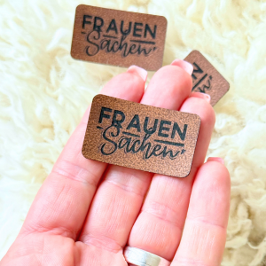 Label Aufnäher Kunstleder Frauensachen