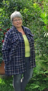 Papierschnittmuster Fadenkäfer Damen Hemdenjacke Flo