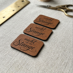 Label Aufnäher Kunstleder Nicht von der Stange